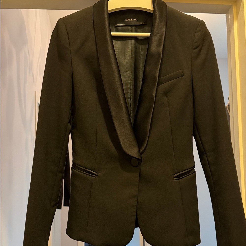 Zara Basic Black Satin tux Blazer sz M